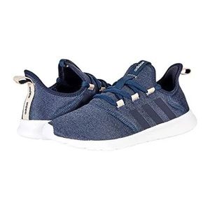 Adidas cloud form pure 2.0 runnin shoe worn maybe 3 times in great condition